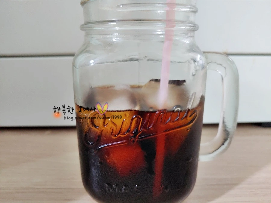 %EC%B9%B4%ED%8E%98%EC%95%8C%ED%8A%B8%EB%A1%9C_%EC%A7%84%ED%95%9C_%EB%8D%94%EC%B9%98%EC%9B%90%EC%95%A1_%EC%95%84%EC%9D%B4%EC%8A%A4%EC%95%84%EB%A9%94%EB%A6%AC%EC%B9%B4%EB%85%B8_%EC%8B%9C%EB%9F%BD%EC%8B%9C%EB%9F%BD%EC%8B%9C%EB%9F%BD_%EB%B9%BC%EA%B3%A0_%EC%A3%BC%EC%84%B8%EC%9A%94088.jpg?type=w966