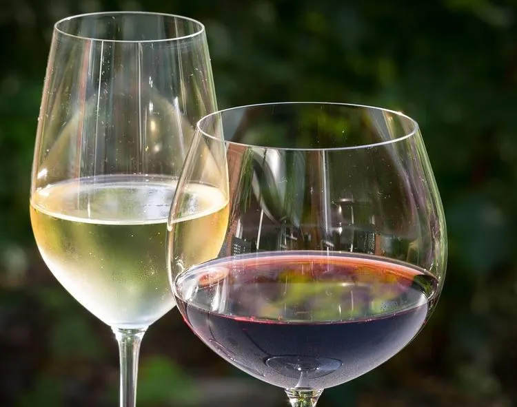 %EC%9D%8C%EB%A3%8C%EC%88%981.JPG?type=w773