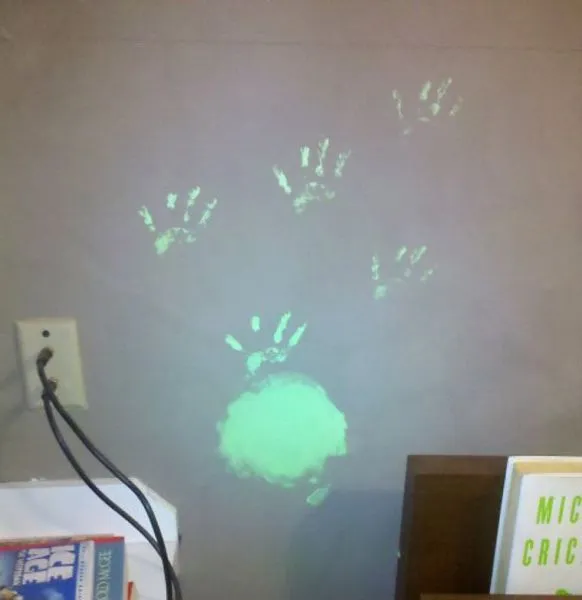 its_a_good_idea_to_never_leave_children_alone_640_221.jpg?zoom=0.8999999761581421&resize=582%2C600