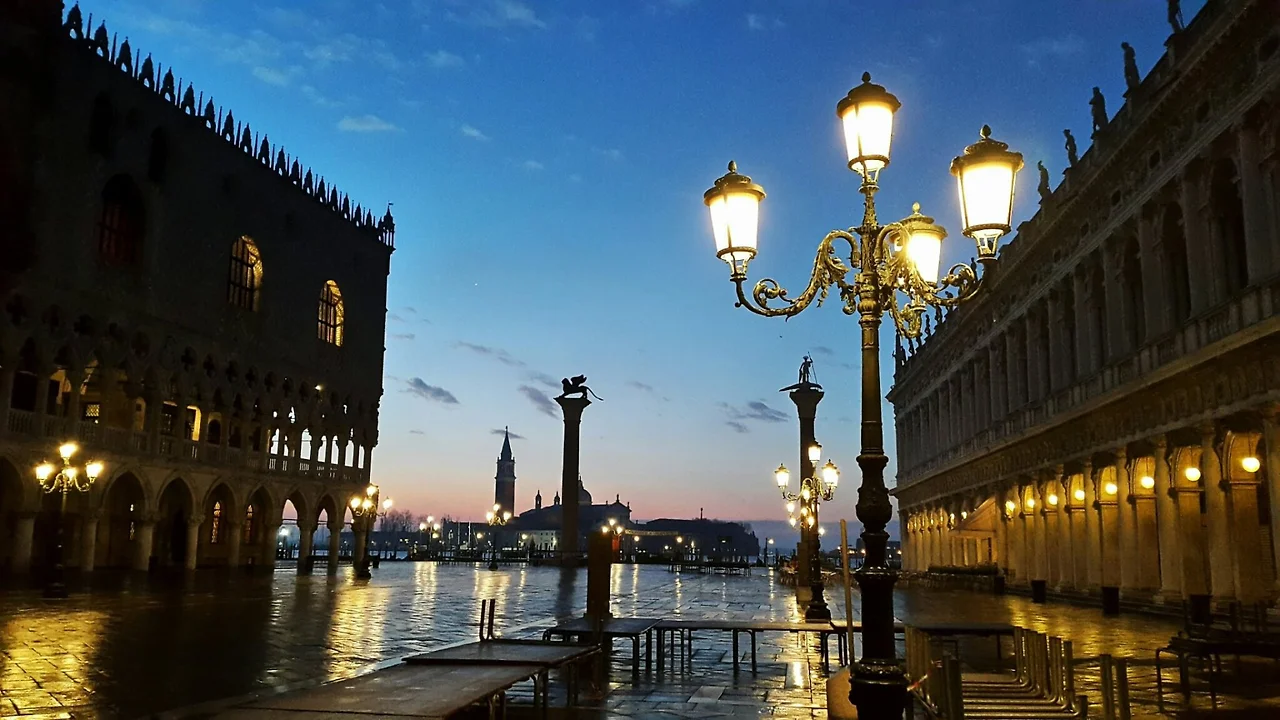 img.jpg?convert=1080x*