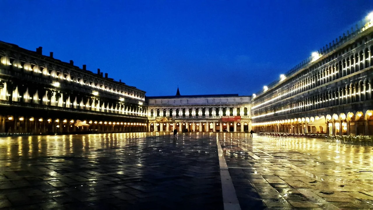 img.jpg?convert=1080x*