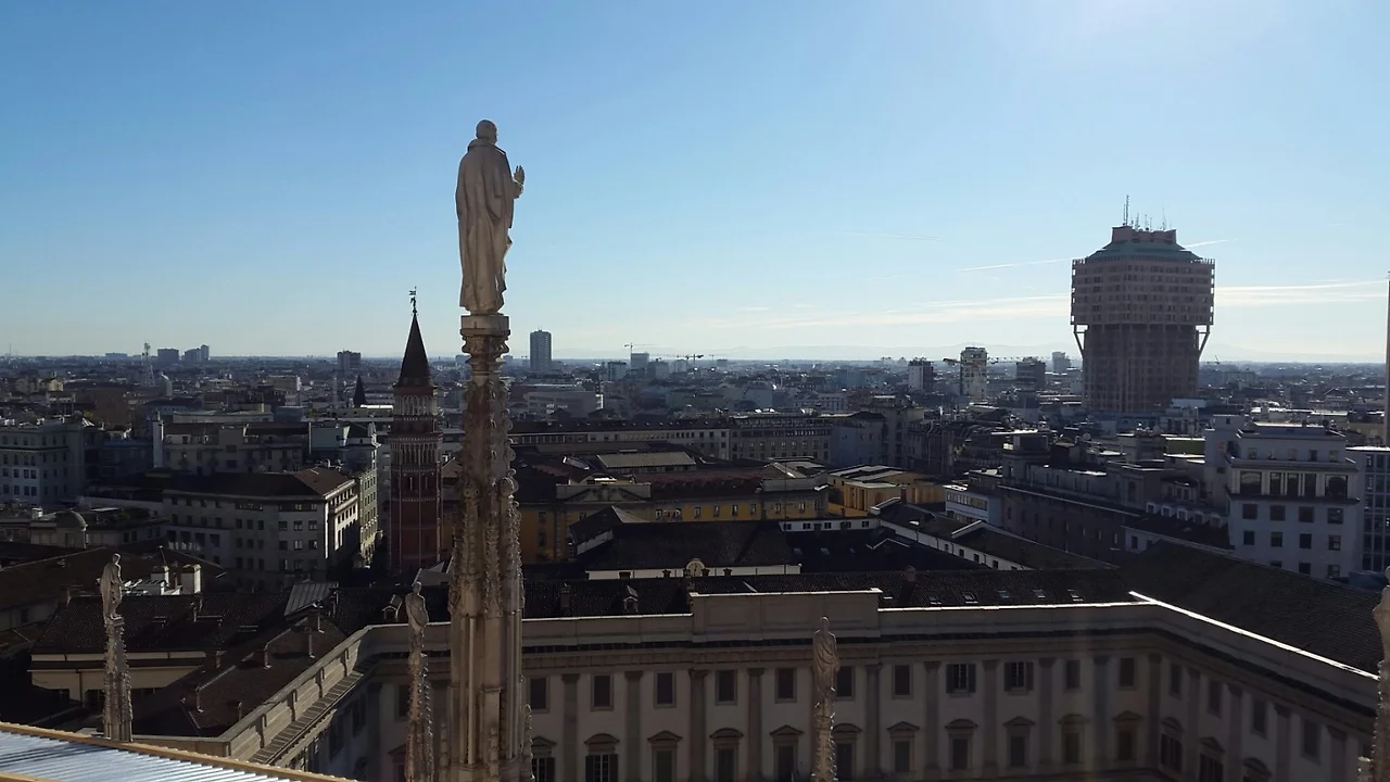 img.jpg?convert=1080x*