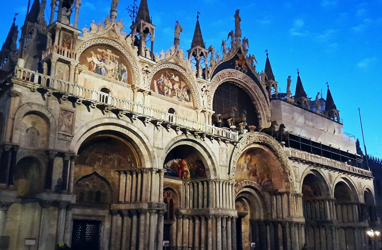 img.jpg?convert=1080x*