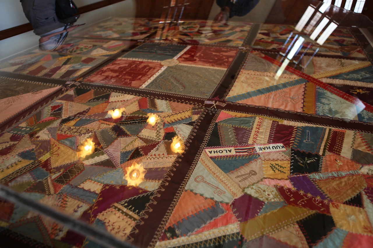 10. 릴리우오칼라니 여왕이 만든 조각보이다..JPG