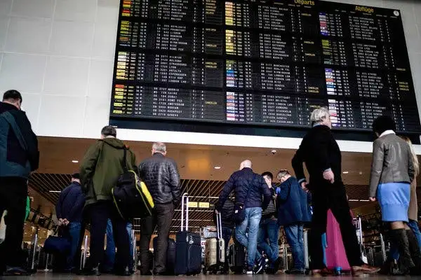 12virus-europereaction-articleLarge.jpg?quality=75&amp;auto=webp&amp;disable=upscale