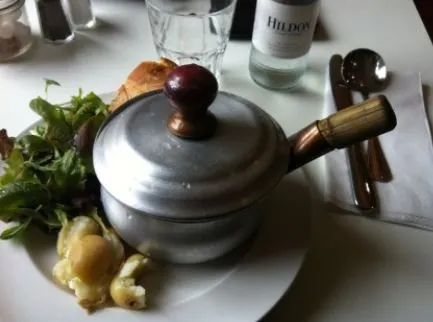 코톨드 갤러리 냄비.JPG