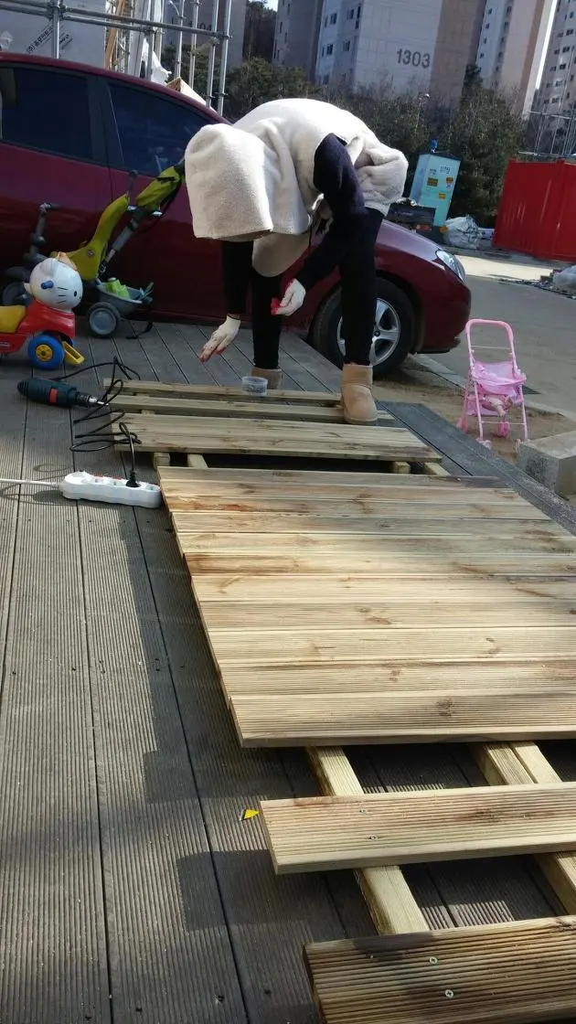 27295F4C56925E570D25B4