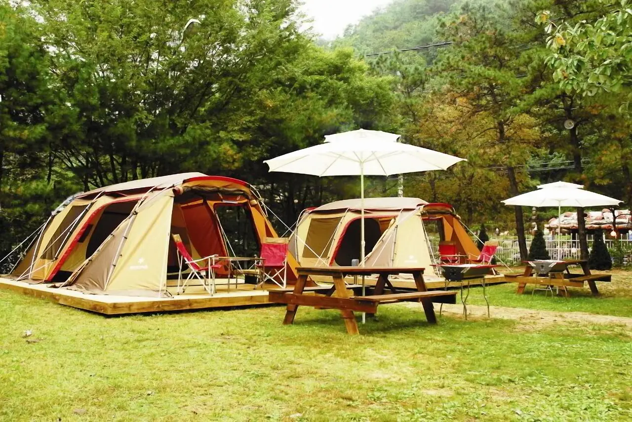 Korea_Pocheon_Hanwha Resorts Sanjeong Lake Annecy 3.jpeg