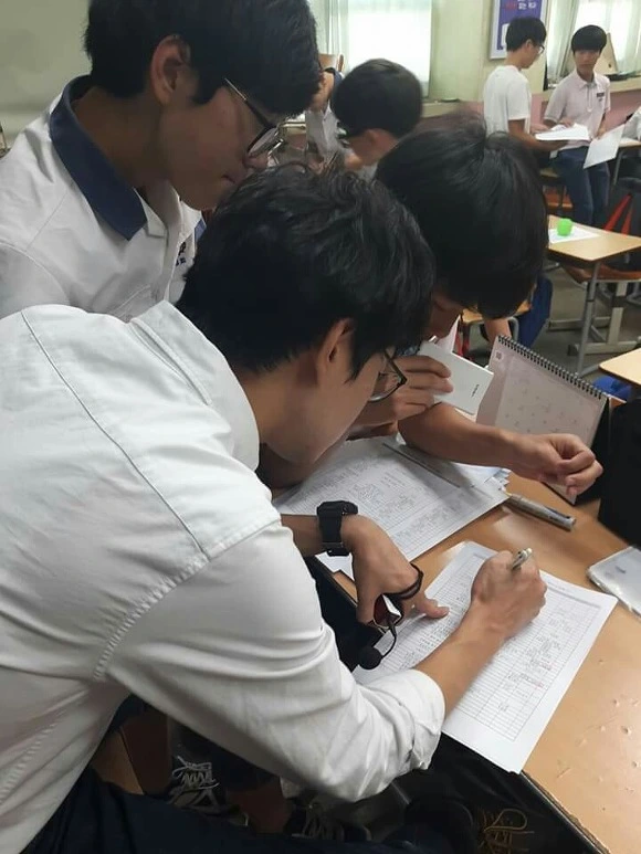 2576F94B58635BED2DD9DB