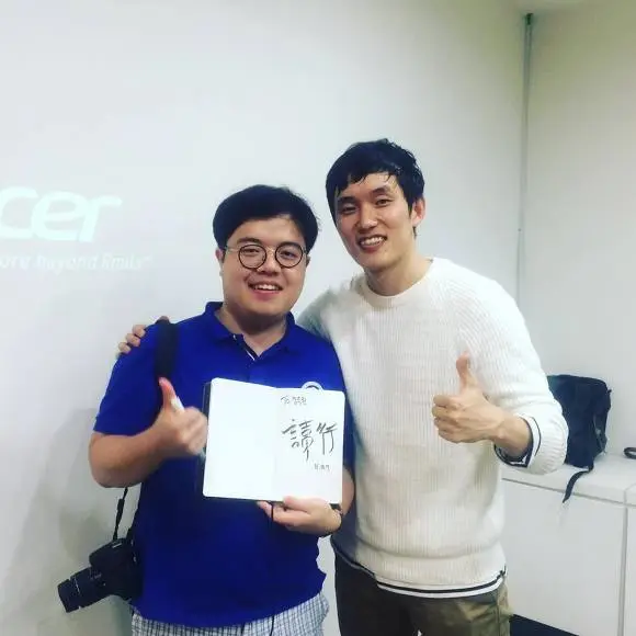 240AFC495832A29B12894A