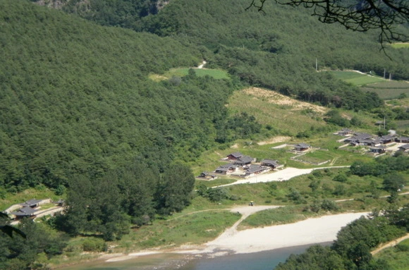 221D353357C2FD9A254A27