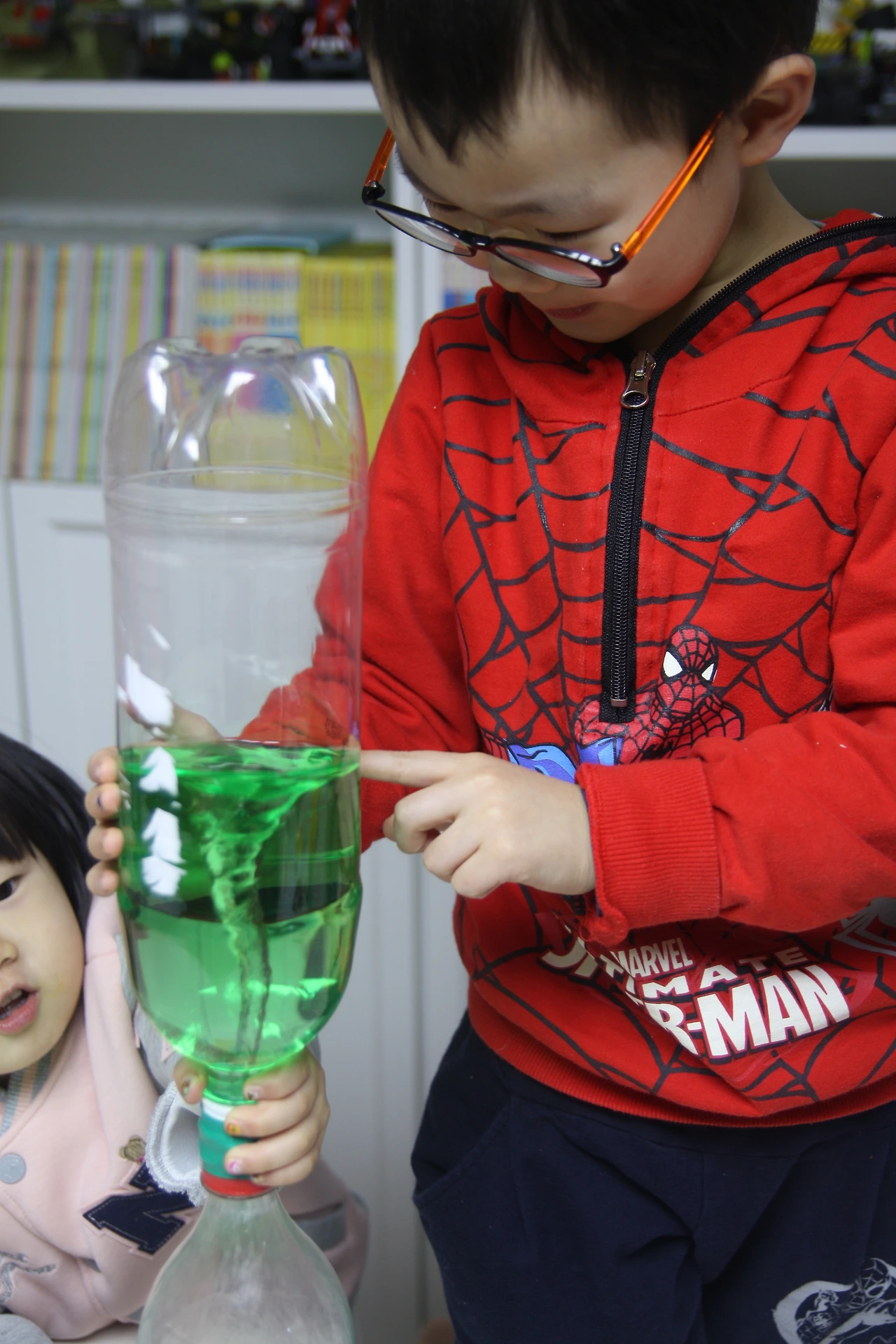 페트병 토네이도 메인 (6).JPG