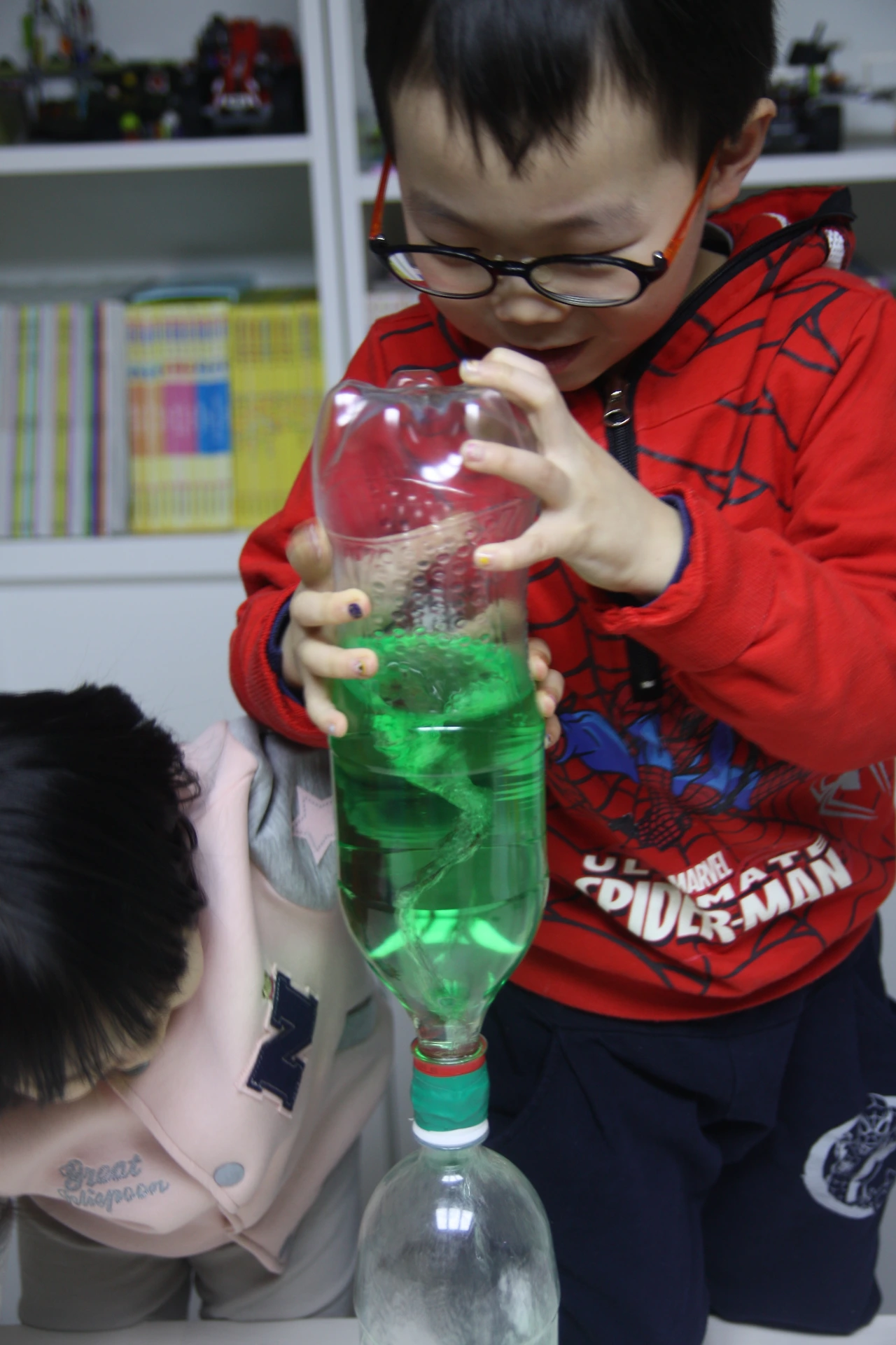 페트병 토네이도 메인 (5).JPG