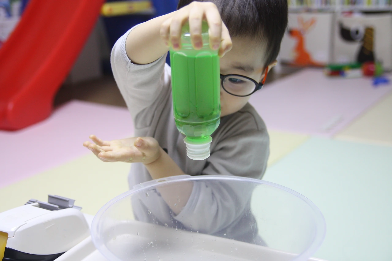 쏟아지지않는물병 04 (1).JPG