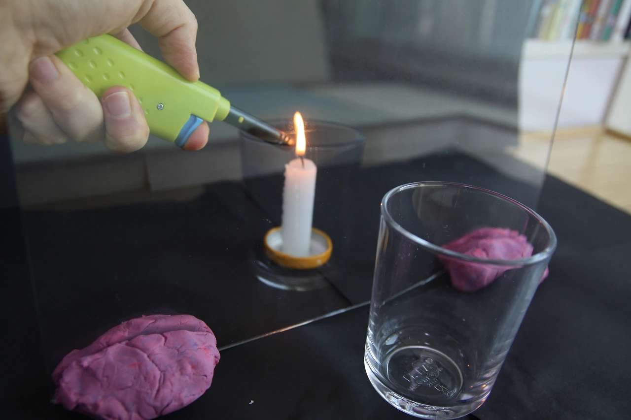 물을부어도불이꺼지지않는양초 03 (1).JPG