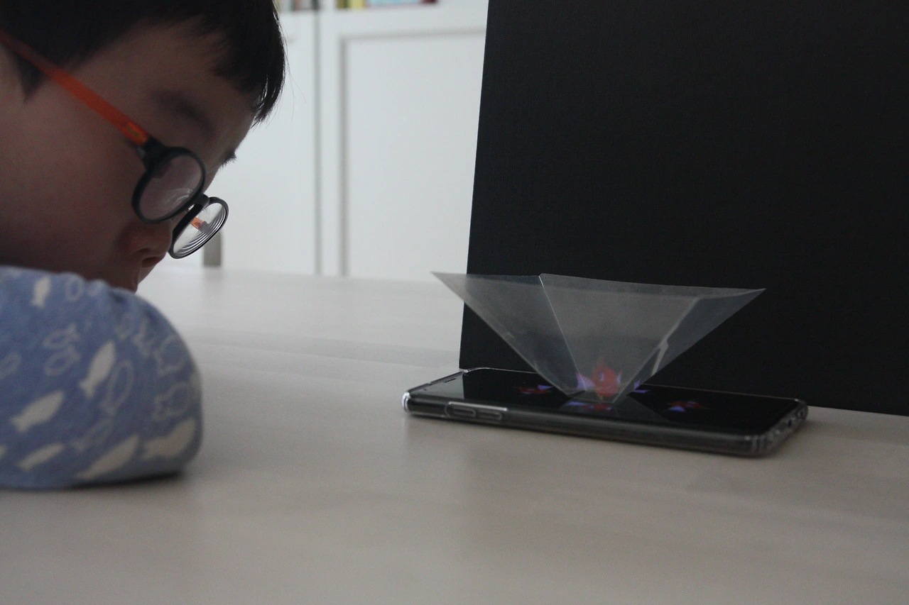 스마트폰으로3D홀로그램만들기  05 (4).JPG