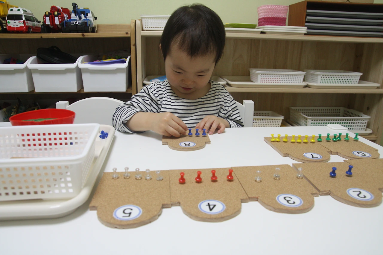 150515 코르크판에 핀 꽂기 023.JPG