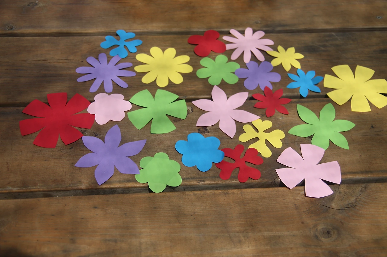 물위에서저절로피는종이꽃 01 (2).JPG