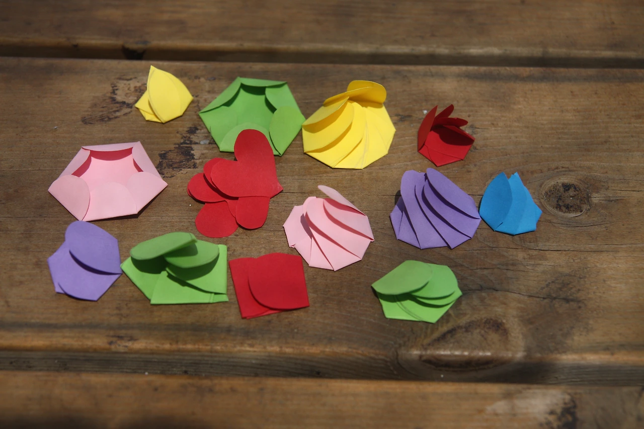 물위에서저절로피는종이꽃 02-4.JPG