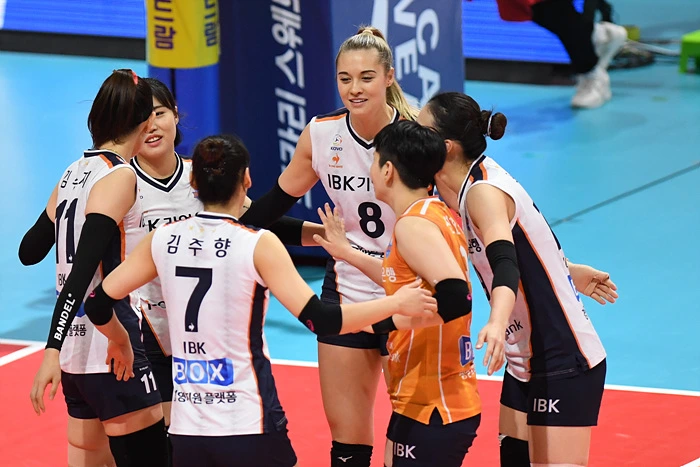 kovophoto_211117_2_10.jpg?type=w1