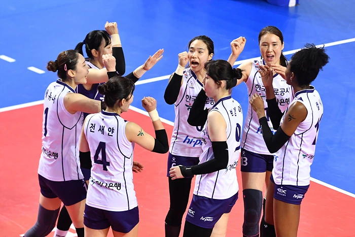 kovophoto_211026_2_10.jpg?type=w1