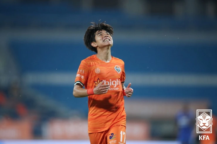 FA%EC%BB%B5_%EA%B9%80%EB%8C%80%EC%9B%90.jpg?type=w1