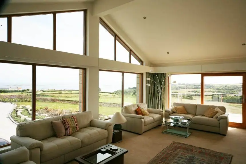 다운로드 (3).jpeg