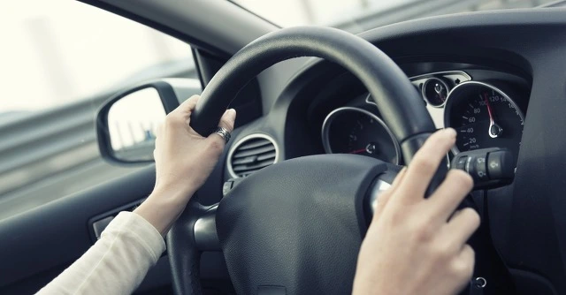 2438255053A4D554191208