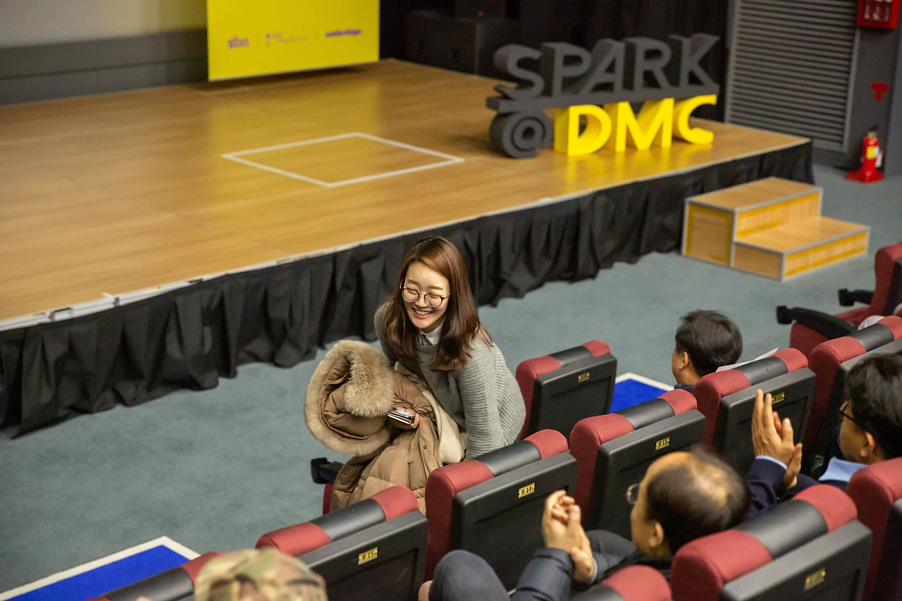 181213_Spark_at_DMC_A018.JPG