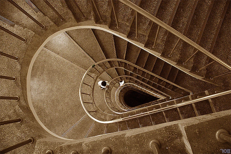 2522333958EF332A0FBC18