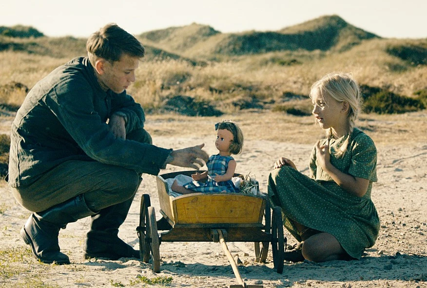 movie_image.jpg?type=m886_590_2