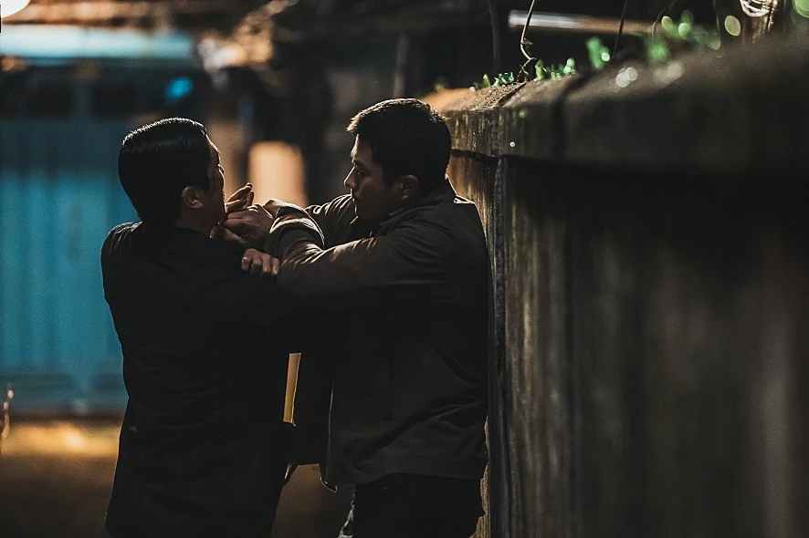 movie_image.jpg?type=m886_590_2