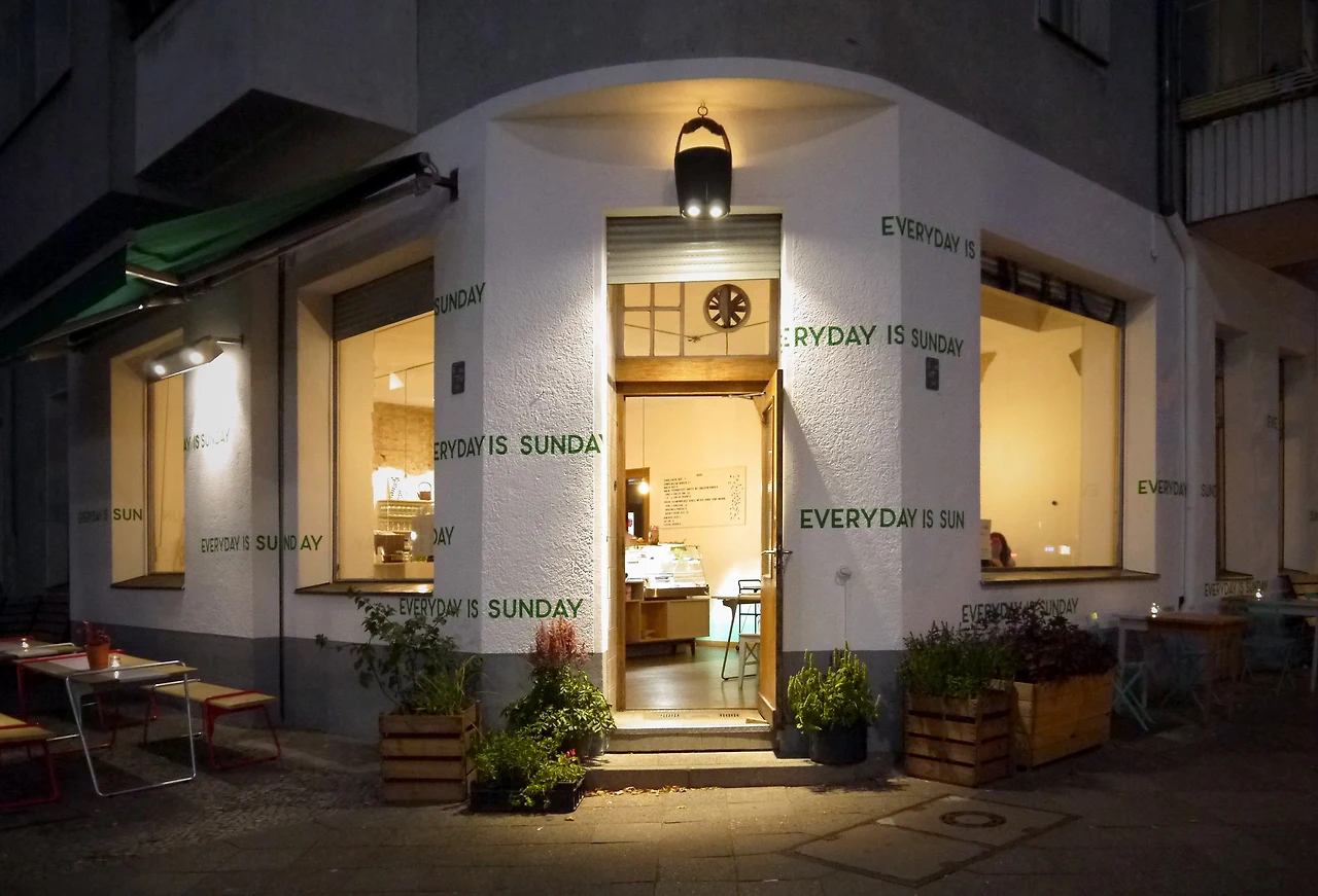 everydayissunday_outside.jpg?w=2720