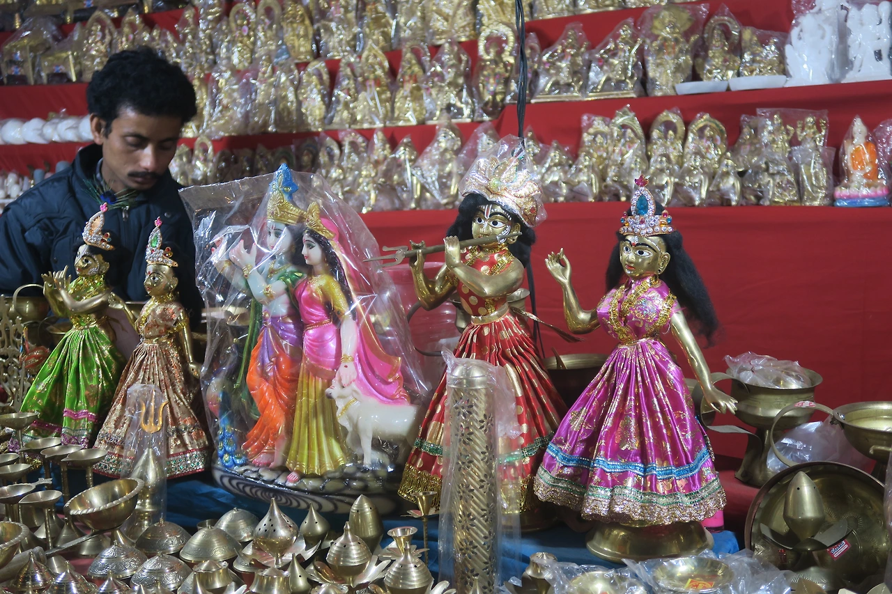 사진 5-신상을 파는 가게들.JPG