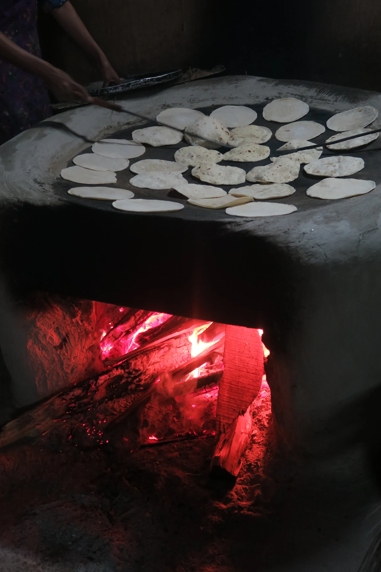 맛있는 차파티로 변신하는 순.jpeg