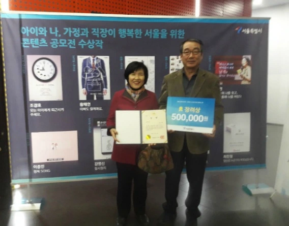 9923BF335C64E1A826DA5E