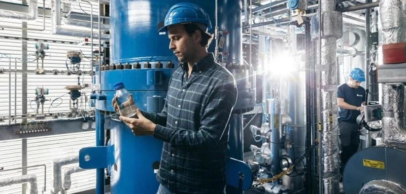 superkraftstoff-blue-crude-wird-zum-hoffnungstraeger.jpg?resize=800%2C383