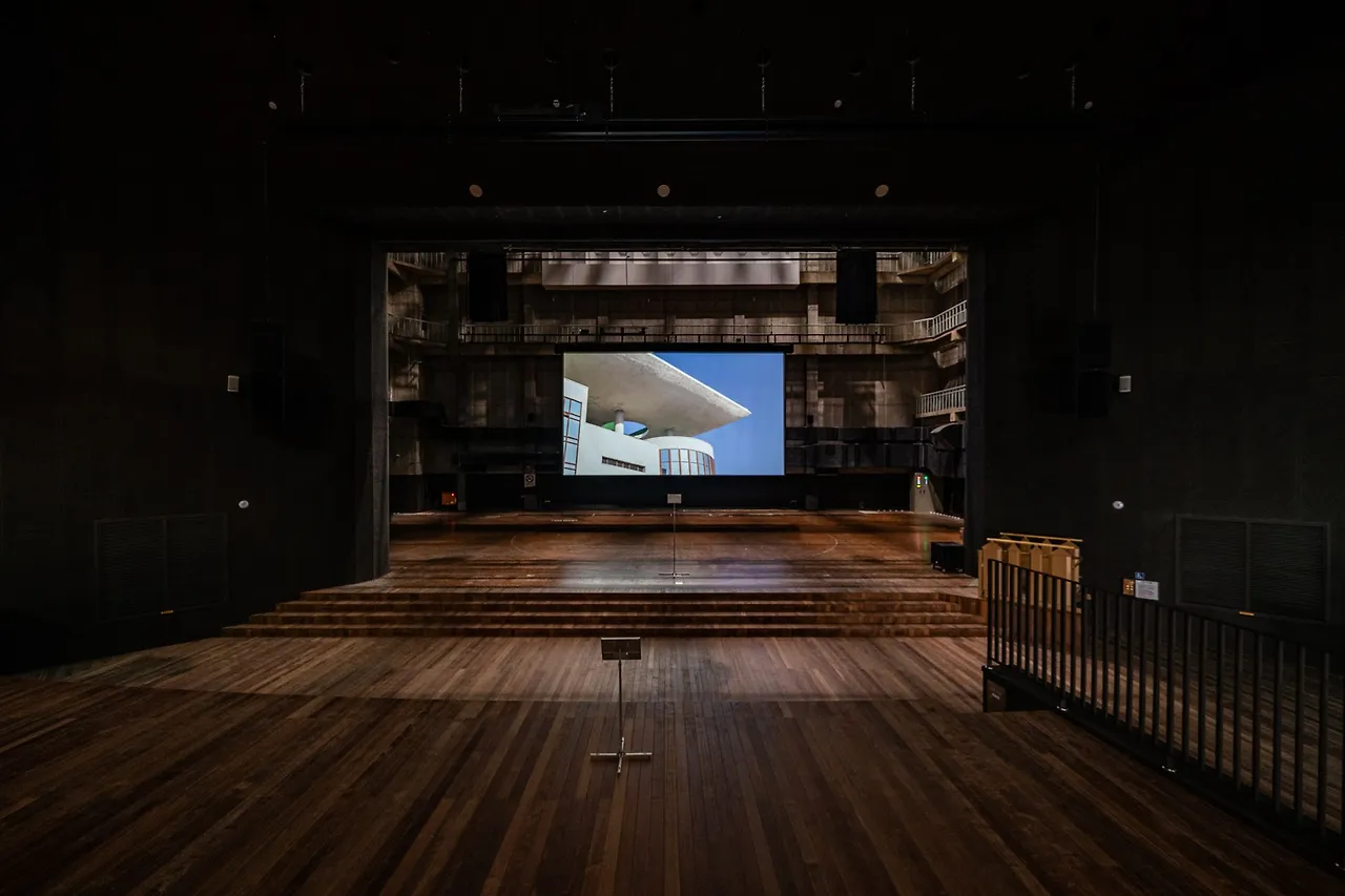 image?src=https%3A%2F%2Fprod-files-secure.s3.us-west-2.amazonaws.com%2Fd21eb82b-f4cf-4e3c-9f48-7f7b2f9fc718%2F093a35ac-40d8-4e4c-a2e3-420792c6a2a4%2F7M405462-HDR.jpg&blockId=1297e281-b74a-80dd-b898-d9d4b109666c