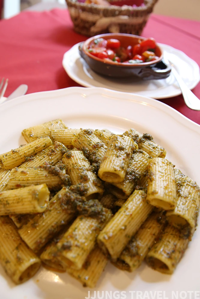 IMG_5075.jpg?type=w966