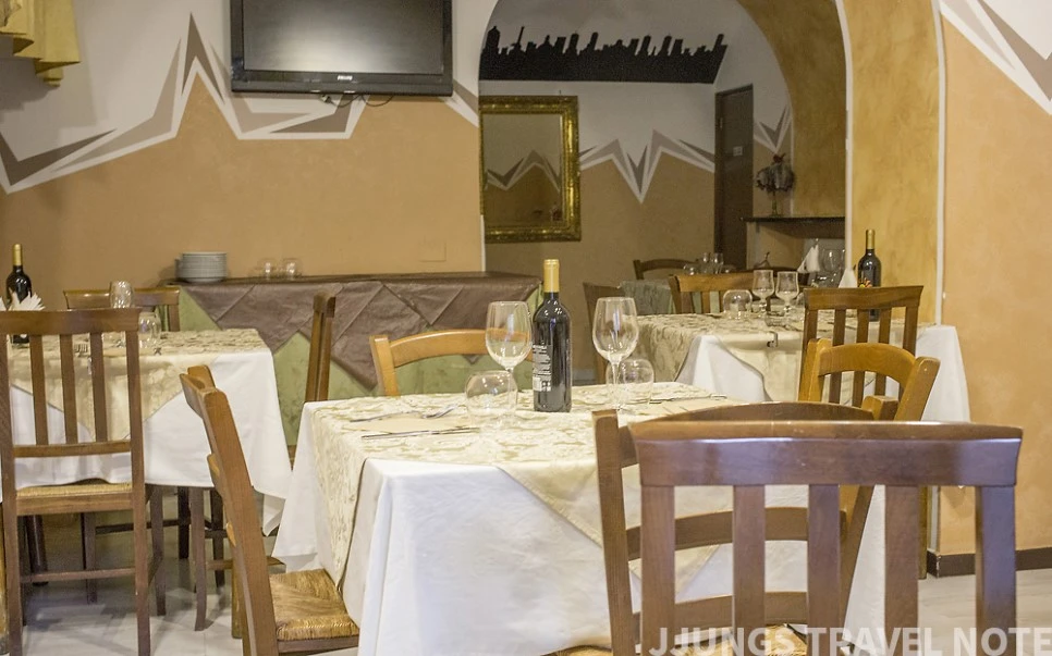 IMG_17931.jpg?type=w966