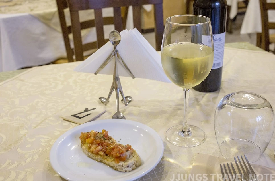 IMG_17961.jpg?type=w966