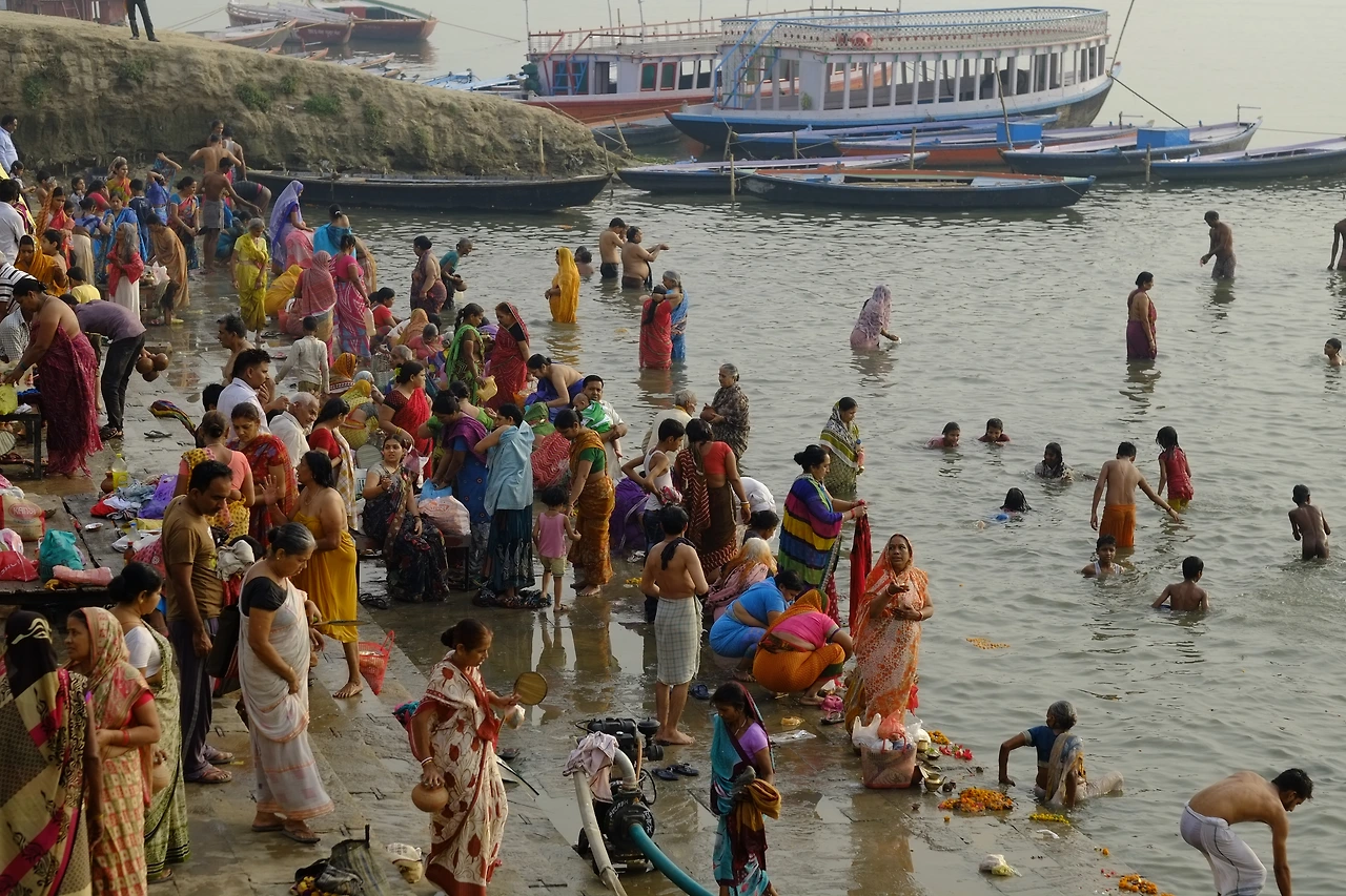 강가의 목욕.JPG