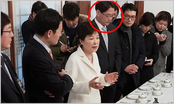 212AB735586B633F0554C2