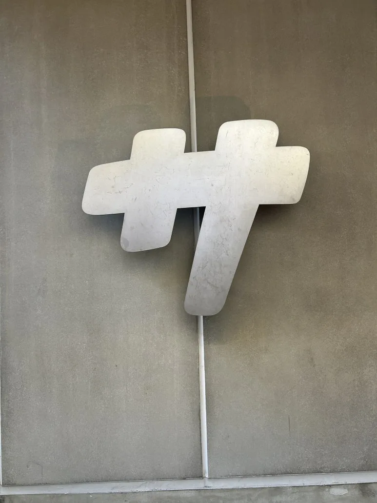 IMG_9423.JPG?type=w773