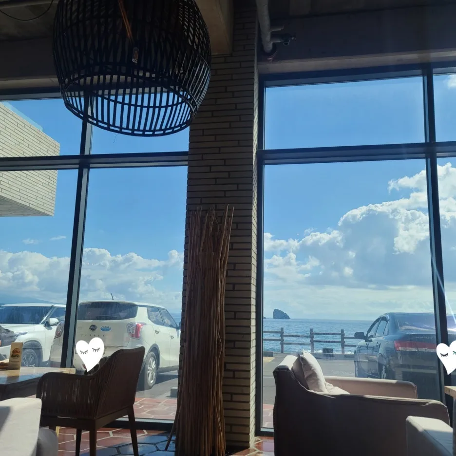 SE-b805f2bd-74c6-40b5-9c38-893848a6e183.jpg?type=w1