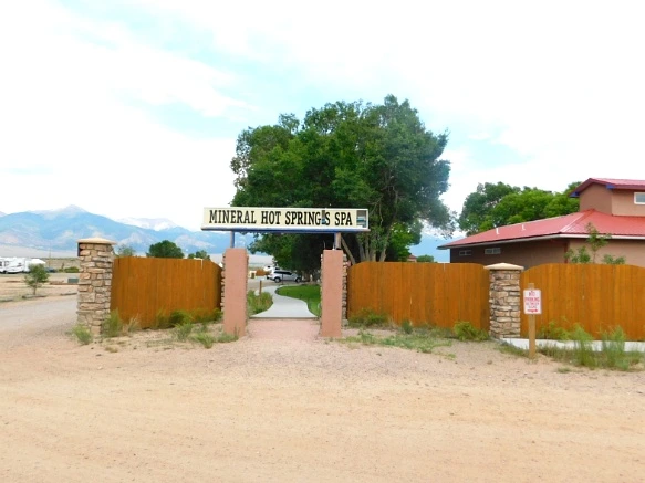 99E8444D5B6925D125DFDE