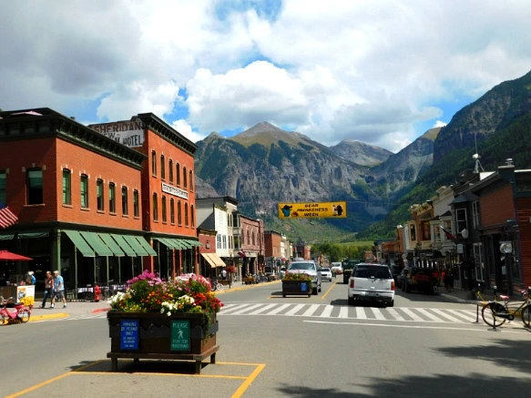 9928C33359BF470436810A