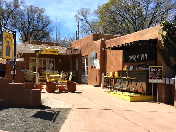 210C99375716E637228933