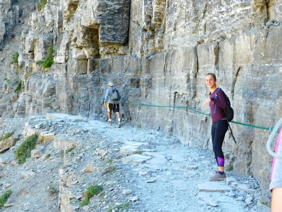 999FE03359A246B3236FF4