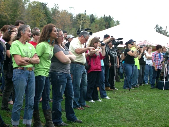 155EBF4E4E7FE90A13B1B7